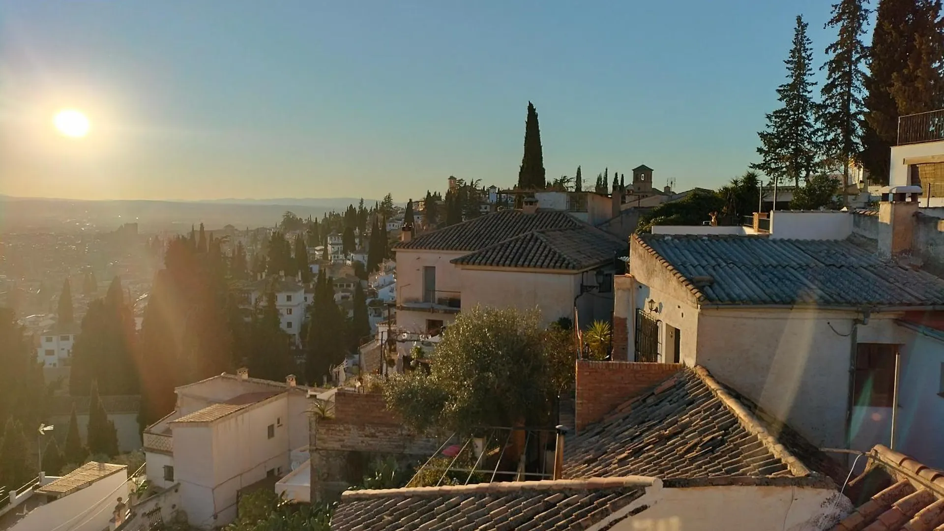 Apartamentos Miradores De Granada contacts